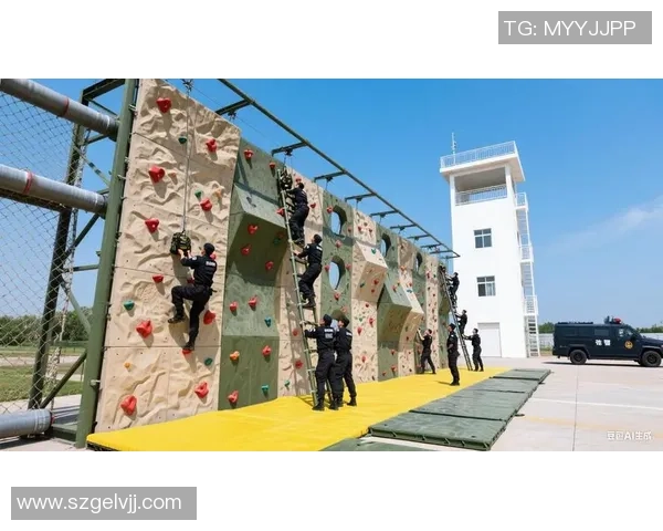 武汉攀岩队的战术控制体系与攀岩技巧的深度融合探讨 武汉攀岩队的战术控制体系与攀岩技巧的深度融合探讨